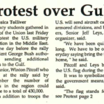 Mac Weekly 11/16/1990 article about students protesting the Gulf War